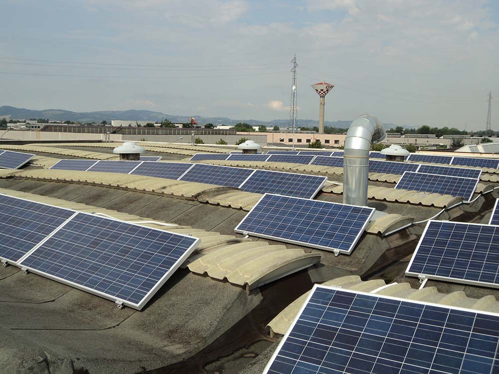installazione impianti fotovoltaici 30, 18 e 15 kW per capannoni industriali Bologna Gomme