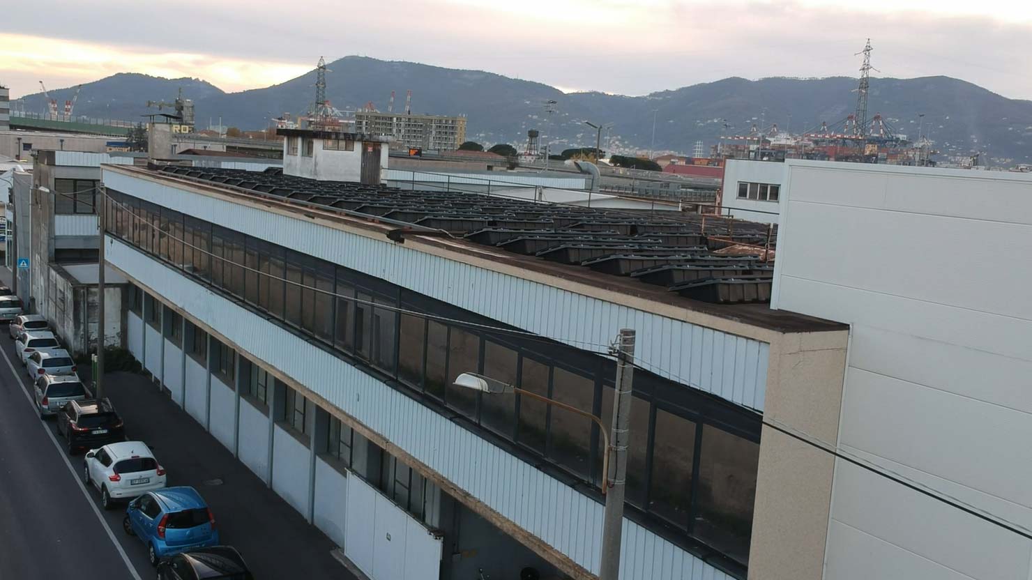 installazione impianto fotovoltaico 20 kW capannone Camera di Commercio La Spezia
