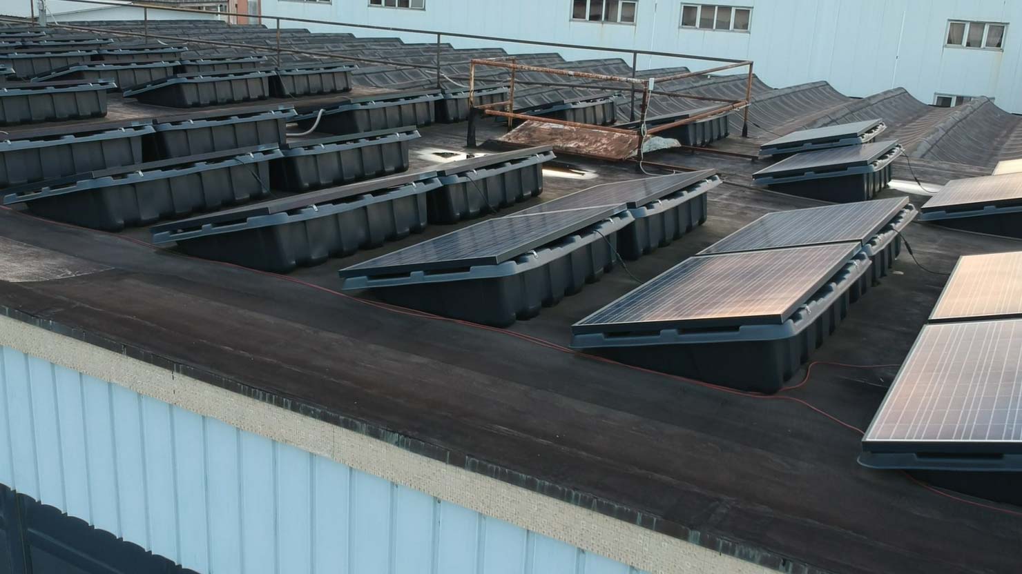 installazione impianto fotovoltaico 20 kW capannone Camera di Commercio La Spezia