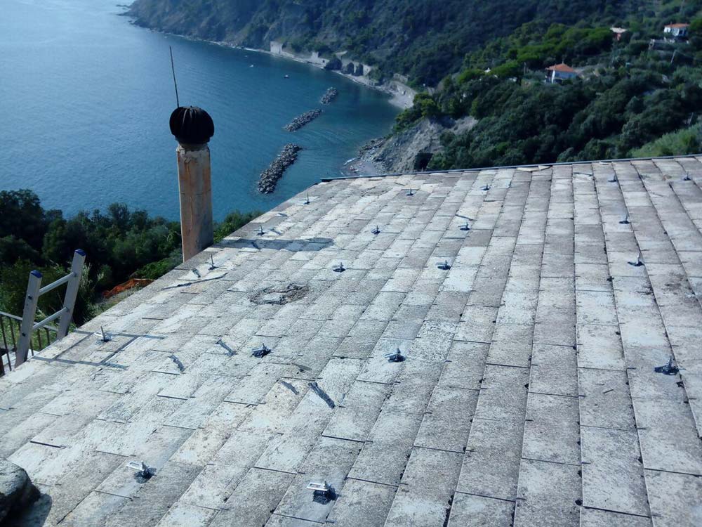 impianto fotovoltaico 3,8 kW pannelli solari Viessmann neri Framura La Spezia